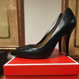 COACH black pumps size 5.5